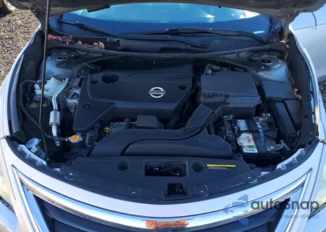 2013 Nissan Altima 2.5 z USA, uszkodzony, nr VIN 1N4AL3AP9DN571526